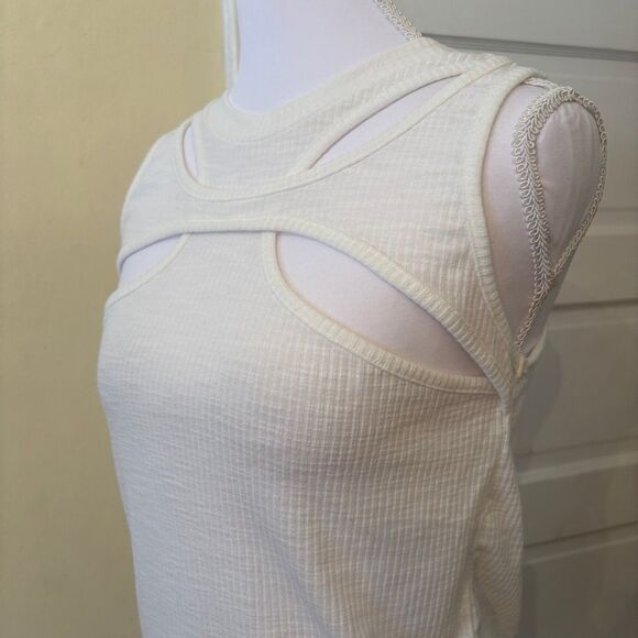 POL Tops - Pol top pol tank top white tank top cross cross front tank stretchy ribbed sexy